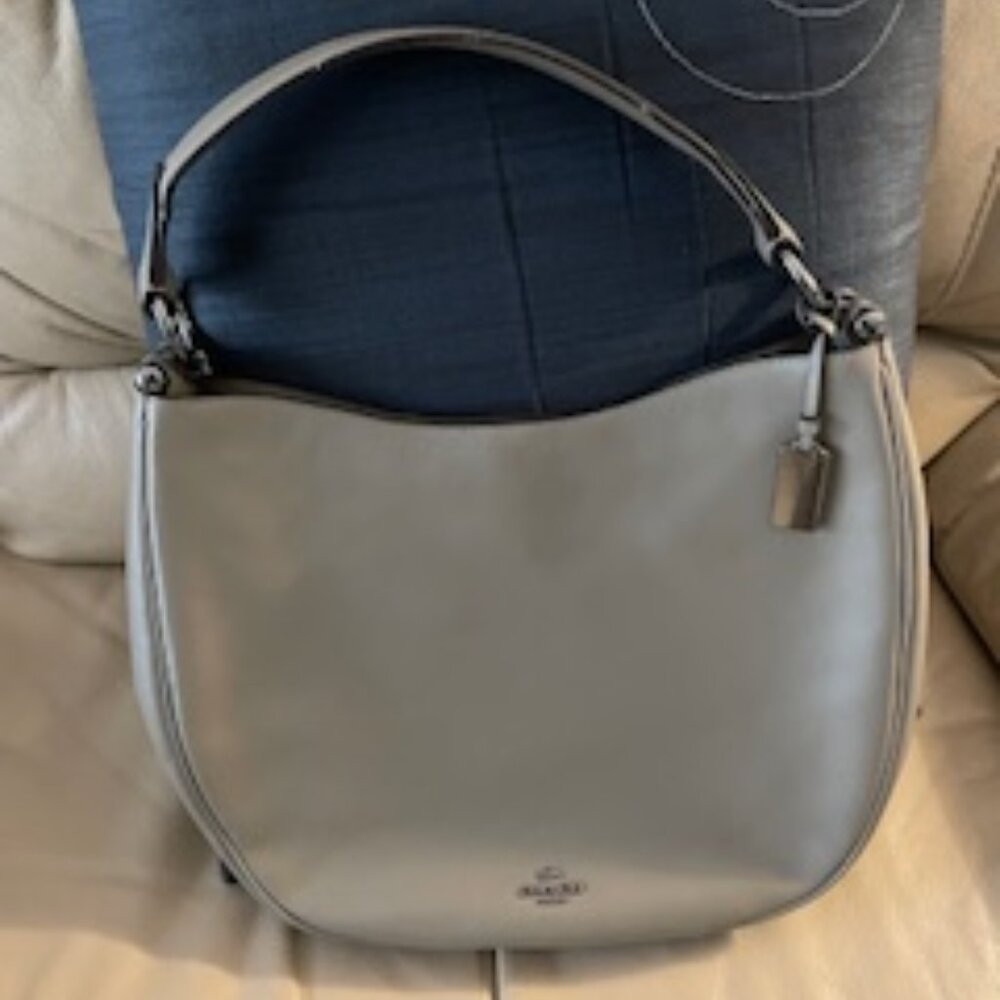 Coach Nomad Hobo Fog Glovetanned Leather - Picture 13 of 16